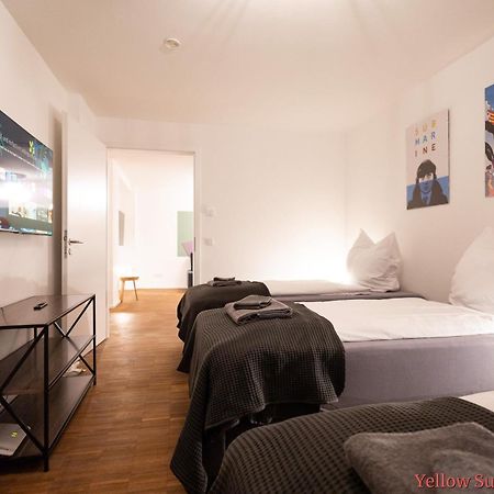 Ko-Living - Beatles Und Banksy Suites & Studios Am Eselsbrunnen - Altstadt - Kueche Галль Экстерьер фото